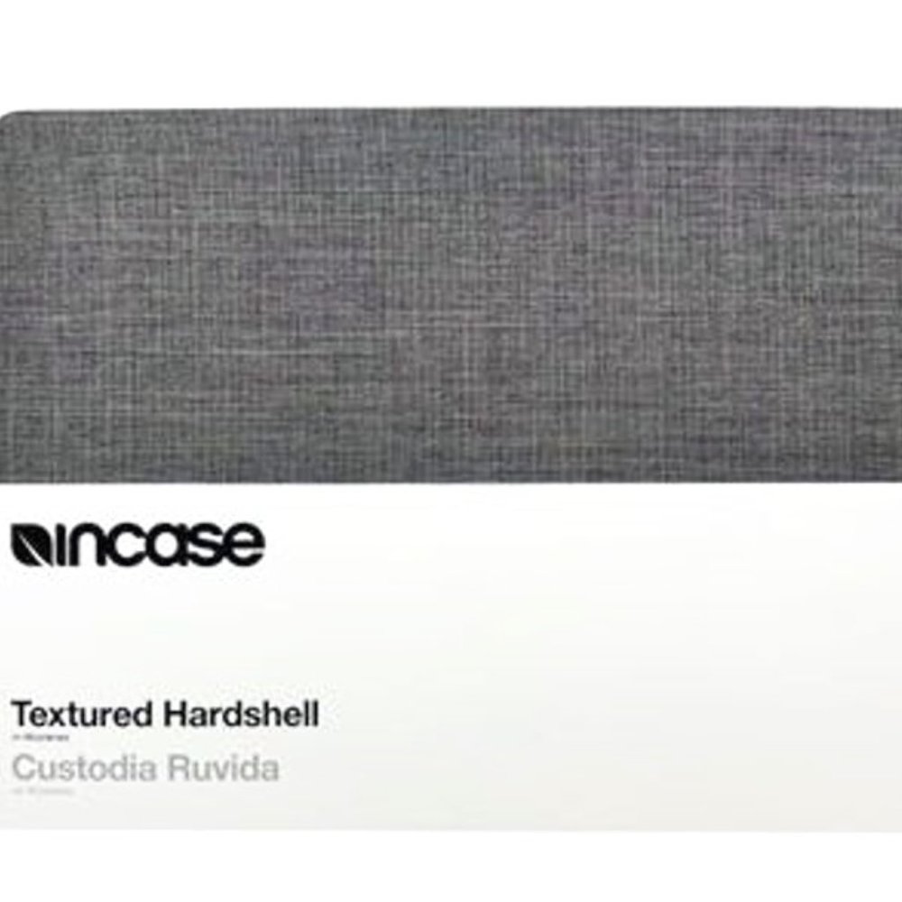 Incase Ash Grey Textured Hardshell in Woolenex for 13-inch MacBook Pro